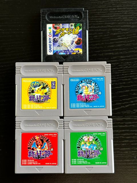 Set de jeux Pokémon pour GameBoy